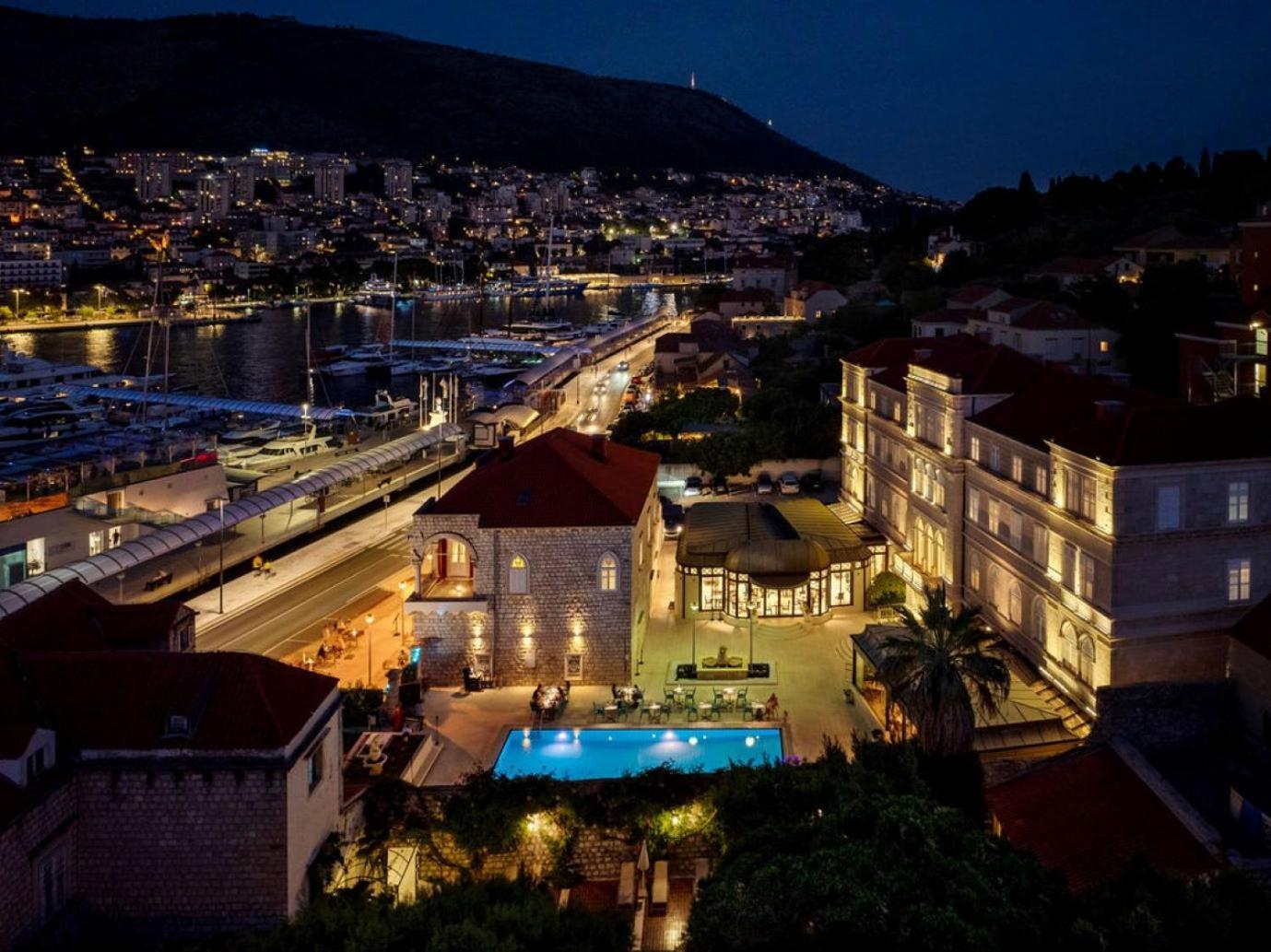 Lapad Hotel 4*