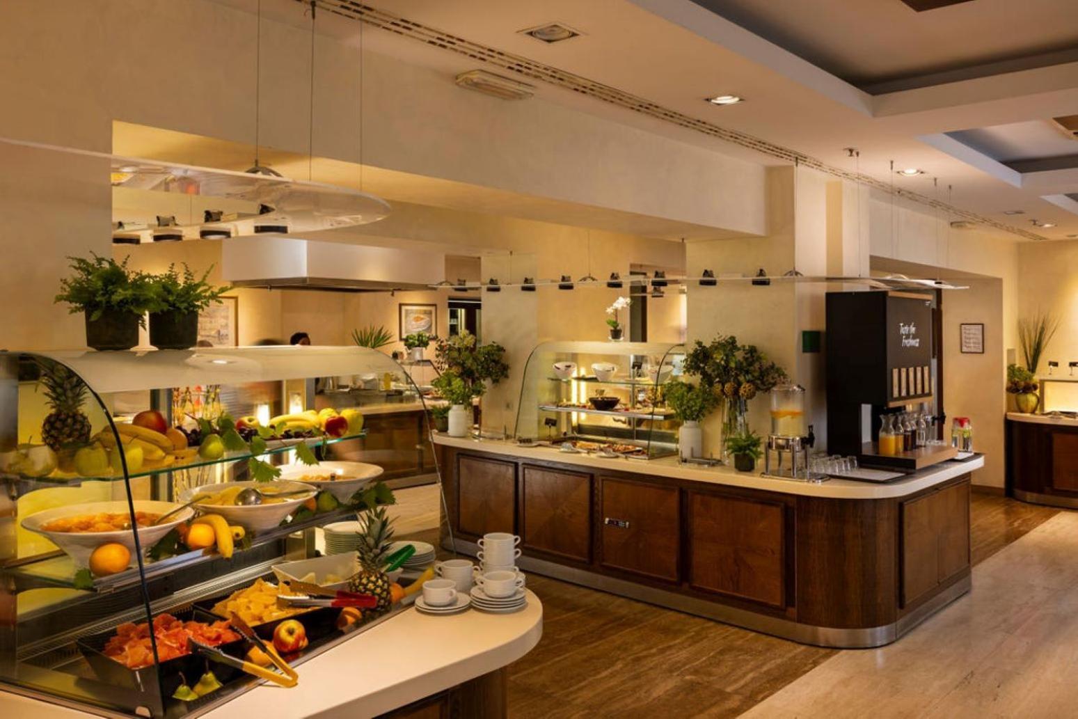 Lapad Hotel 4*